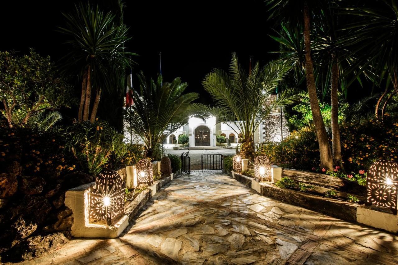 בית הארחה וייאמרטין 	Hacienda El Rosalejo מראה חיצוני תמונה